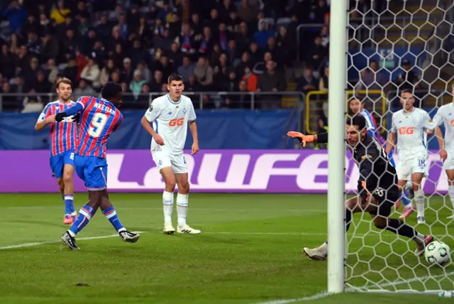 Eddie Nketiah of Crystal Palace scores his team's second goal