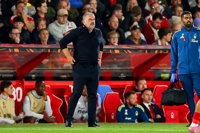 Head coach Ange Postecoglou of Nottingham Forest looks on