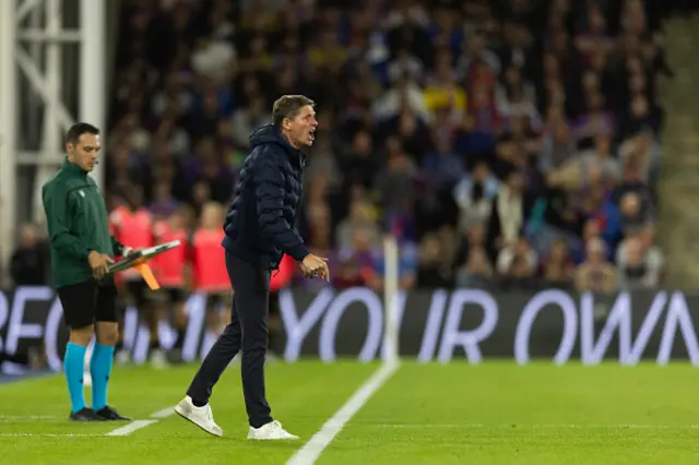 Oliver Glasner, Manager of Crystal Palace gives tactics