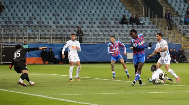 Eddie Nketiah of Crystal Palace scores a goal