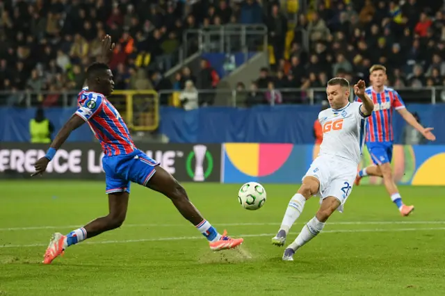 Ismaila Sarr of Crystal Palace battles for possession with Oleksandr Karavaiev