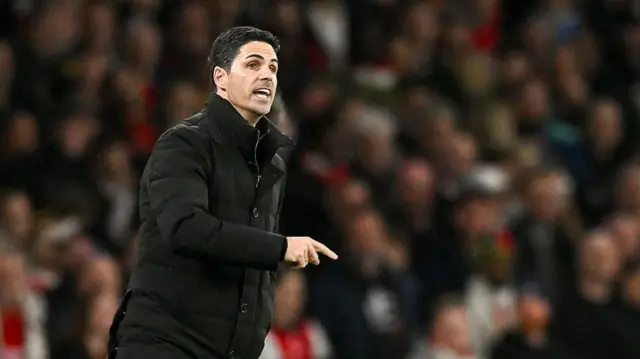Mikel Arteta managing Arsenal