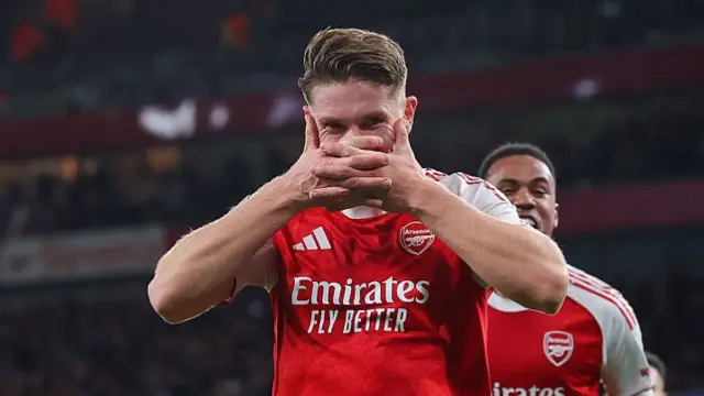 Viktor Gyokeres celebrating
