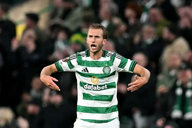 Celtic's Swedish midfielder #08 Benjamin Nygren celebrates scoring the team's second goal during the UEFA Europa League league-stage football match between Celtic and Sturm Graz at Celtic Park in Glasgow on October 23, 2025.