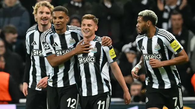 Harvey Barnes celebrates with teammates after scoring