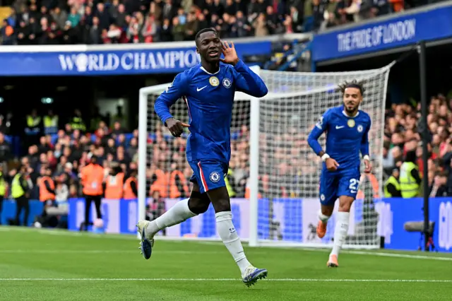 Moises Caicedo celebrates scoring