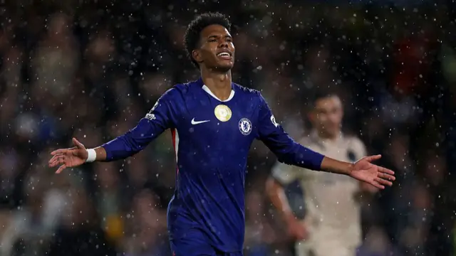 Estevao celebrates