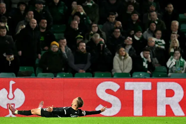 Sturm Graz's Slovenian midfielder #19 Tomi Horvat celebrates scoring the team's first goal during the UEFA Europa League league-stage football match between Celtic and Sturm Graz at Celtic Park in Glasgow on October 23, 2025.