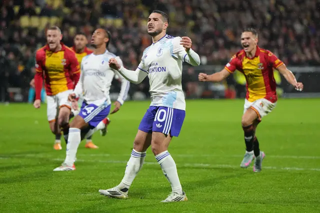 Emi Buendia reacts to missing penalty against Go Ahead Eagles