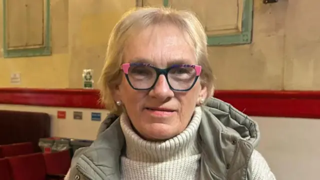 Anwen Hill