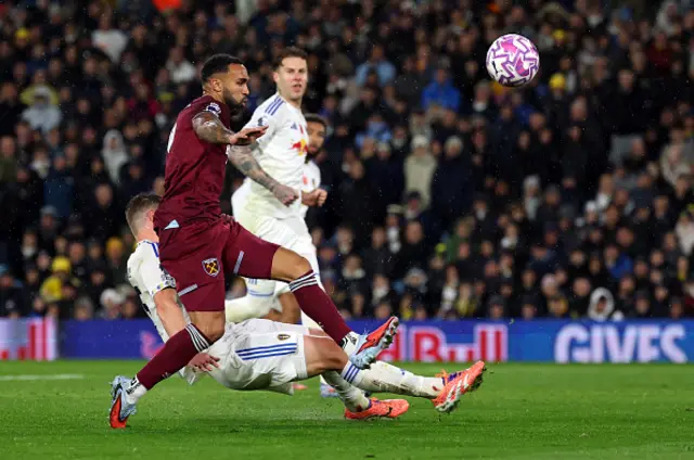Callum Wilson of West Ham United shoots