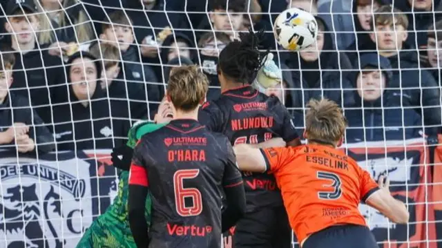 Dan N'Lundulu scores for St Mirren against Dundee United