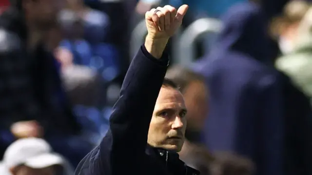 Frank Lampard gives the thumbs up
