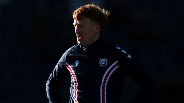 Dundee forward Simon Murray