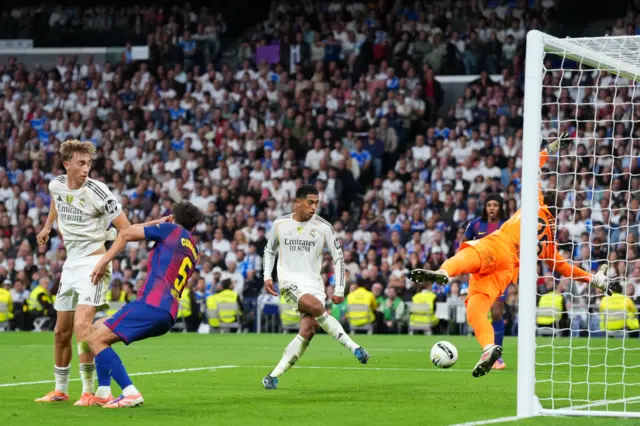 Jude Bellingham scores a goal versus Barcelona