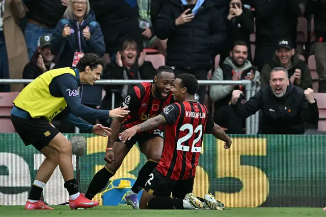 Bournemouth's French striker #22 Eli Junior Kroupi (C) celebrates scoring their second goal for 2-0 during the English Premier League football match between Bournemouth and Nottingham Forest at the Vitality Stadium in Bournemouth, southern England on October 26, 2025.