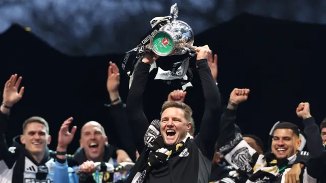 Eddie Howe celebrates with Carabao Cup