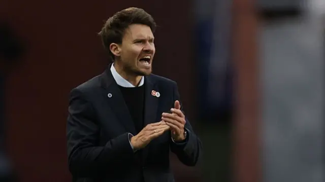 Rangers manager Danny Röhl reacts