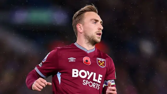 Jarrod Bown on the pitch