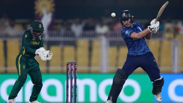 Nat Sciver-Brunt of England