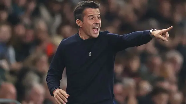 Marco Silva shouts and points instructions