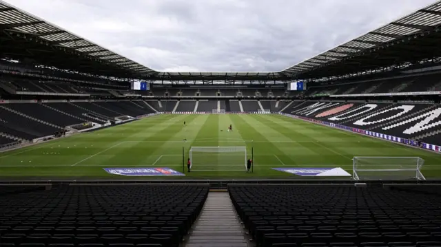 Stadium MK