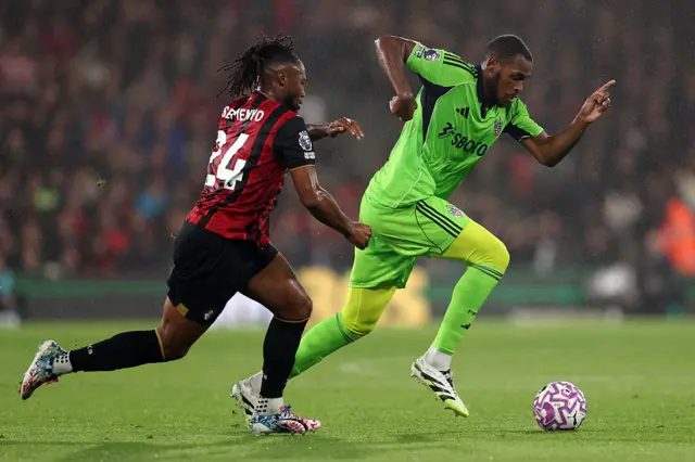 Diop dribbles beyond Semenyo