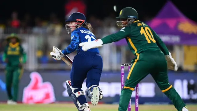 Tammy Beaumont of England