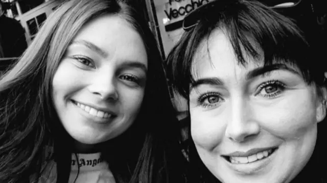 A black and white selfie of Jaysley Beck and her mother Leighann McCready.