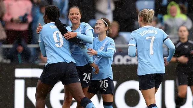 Iman Beney nets a late winner for City