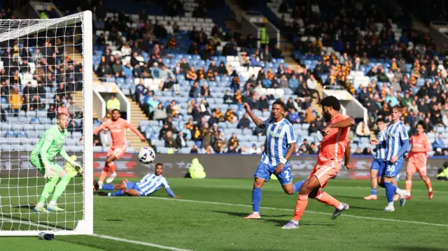 Ellis Simms of Coventry City scores a goal and celebrates 0-4