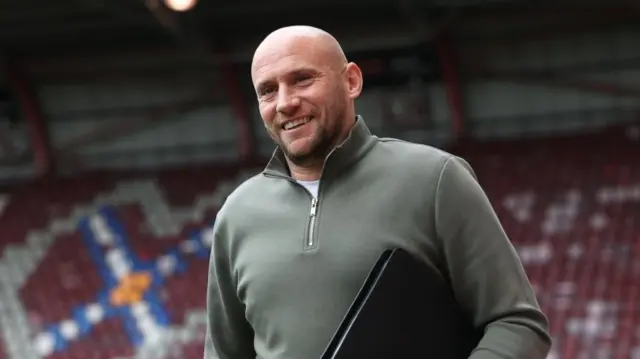 Hibs head coach David Gray