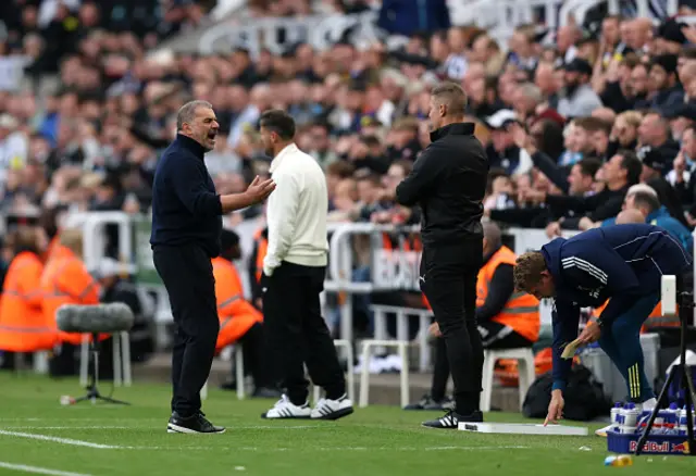 Ange Postecoglou, Manager of Nottingham Forest, reacts