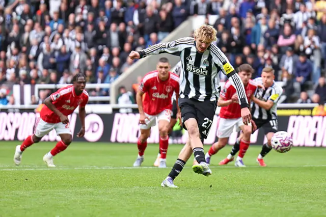 Nick Woltemade of Newcastle United scores