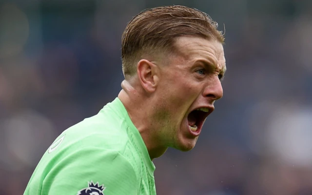 Everton's Jordan Pickford reacts