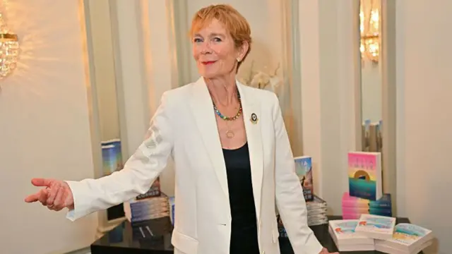 Celia Imrie