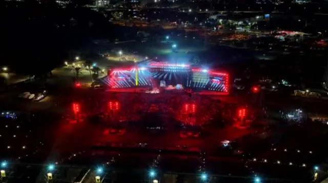 A wide shot of the stage in Tel Aviv