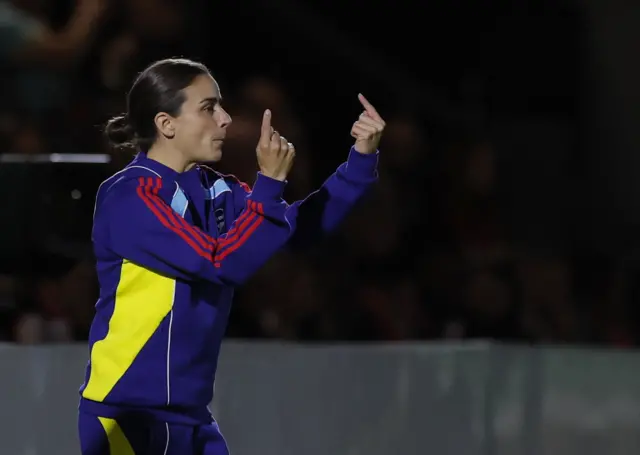 Arsenal manager Renee Slegers gives directions