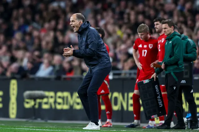 Head Coach Thomas Tuchel of England shouts