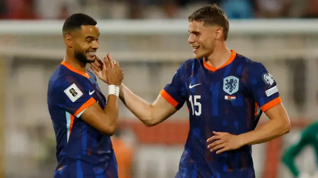 Cody Gakpo and Micky van de Ven