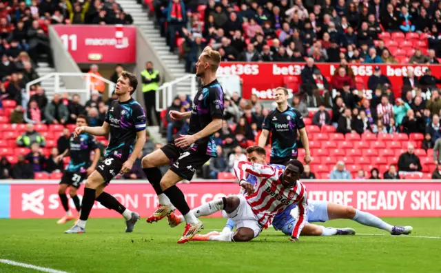 Divin Mubama scores for Stoke