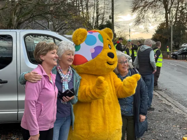Supporters out in force for Sara