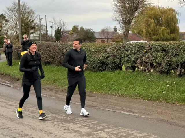 Gethin Jones and Sara Cox run together