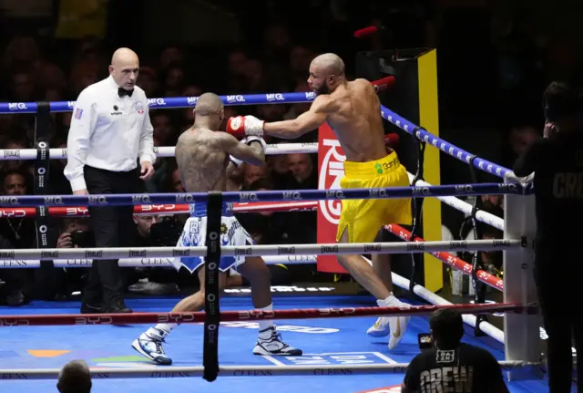 Eubank lands on Benn