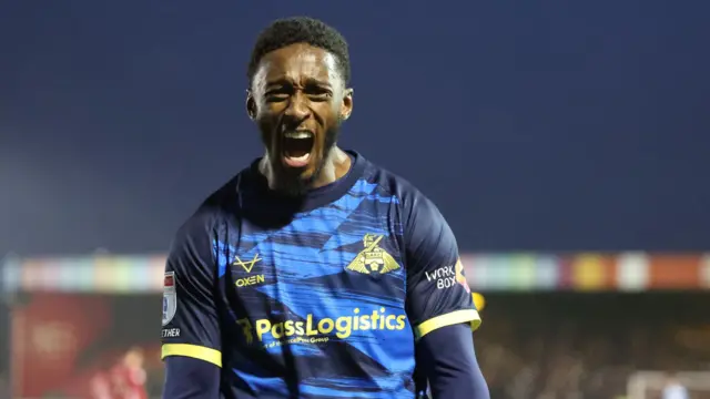 Doncaster's Brandon Hanlan screams in celebration