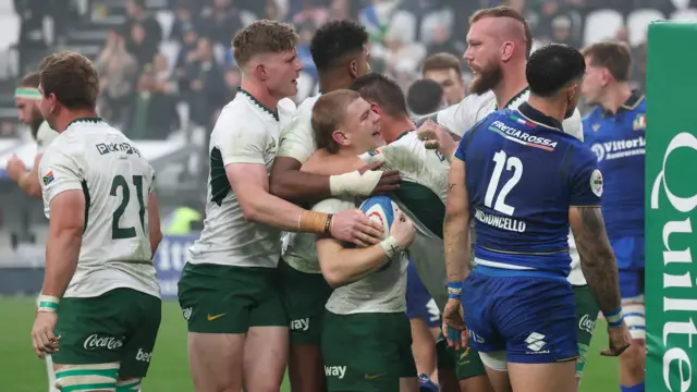 South Africa celebrate a try