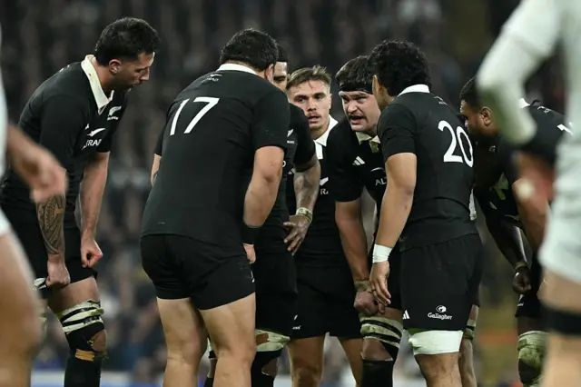 New Zealand team huddle