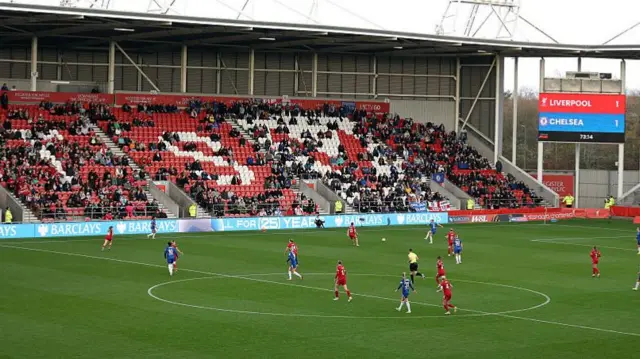 Liverpool v Chelsea action