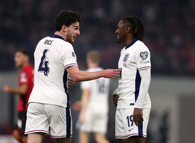 Declan Rice and Eberechi Eze of England talk