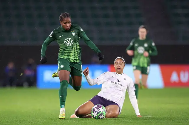 George misses a tackle on Beerensteyn